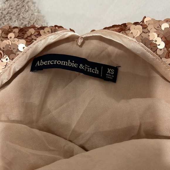 Abercrombie and Fitch sequin tee - Picture 3 of 3